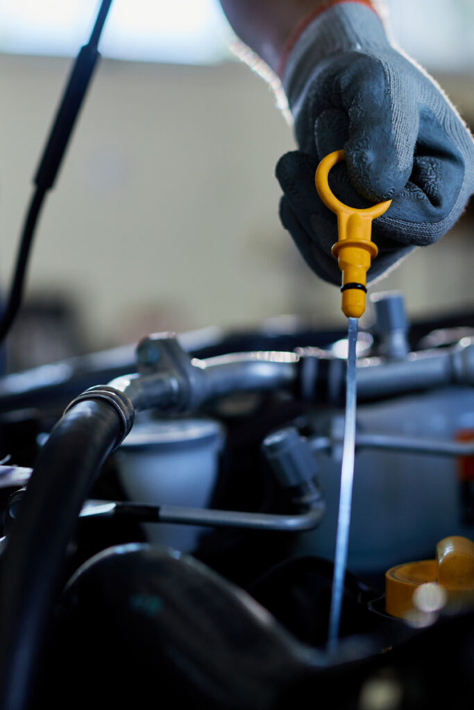 Engine oil dipstick